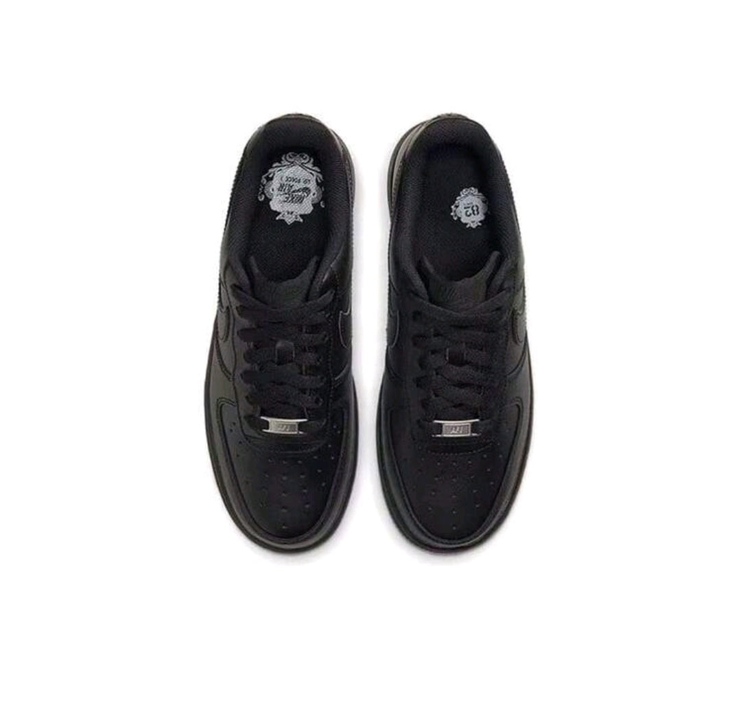 Nike Men's Air Force 1 '07 Black Sneaker